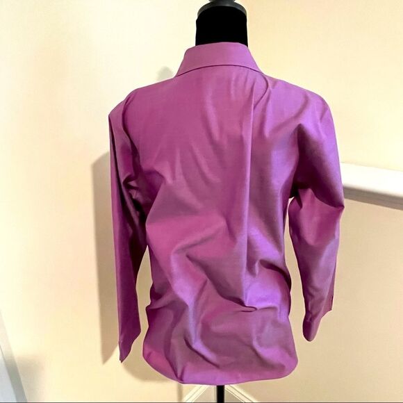 Liz Claiborne Size 8 button down shirt. Purple iridescent - Picture 2 of 5